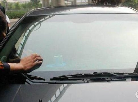 點擊查看詳細信息<br>標題：汽車玻璃 閱讀次數：2762