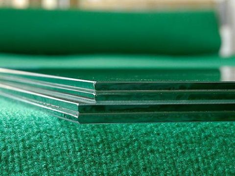 點(diǎn)擊查看詳細(xì)信息<br>標(biāo)題：夾層玻璃 閱讀次數(shù)：2883